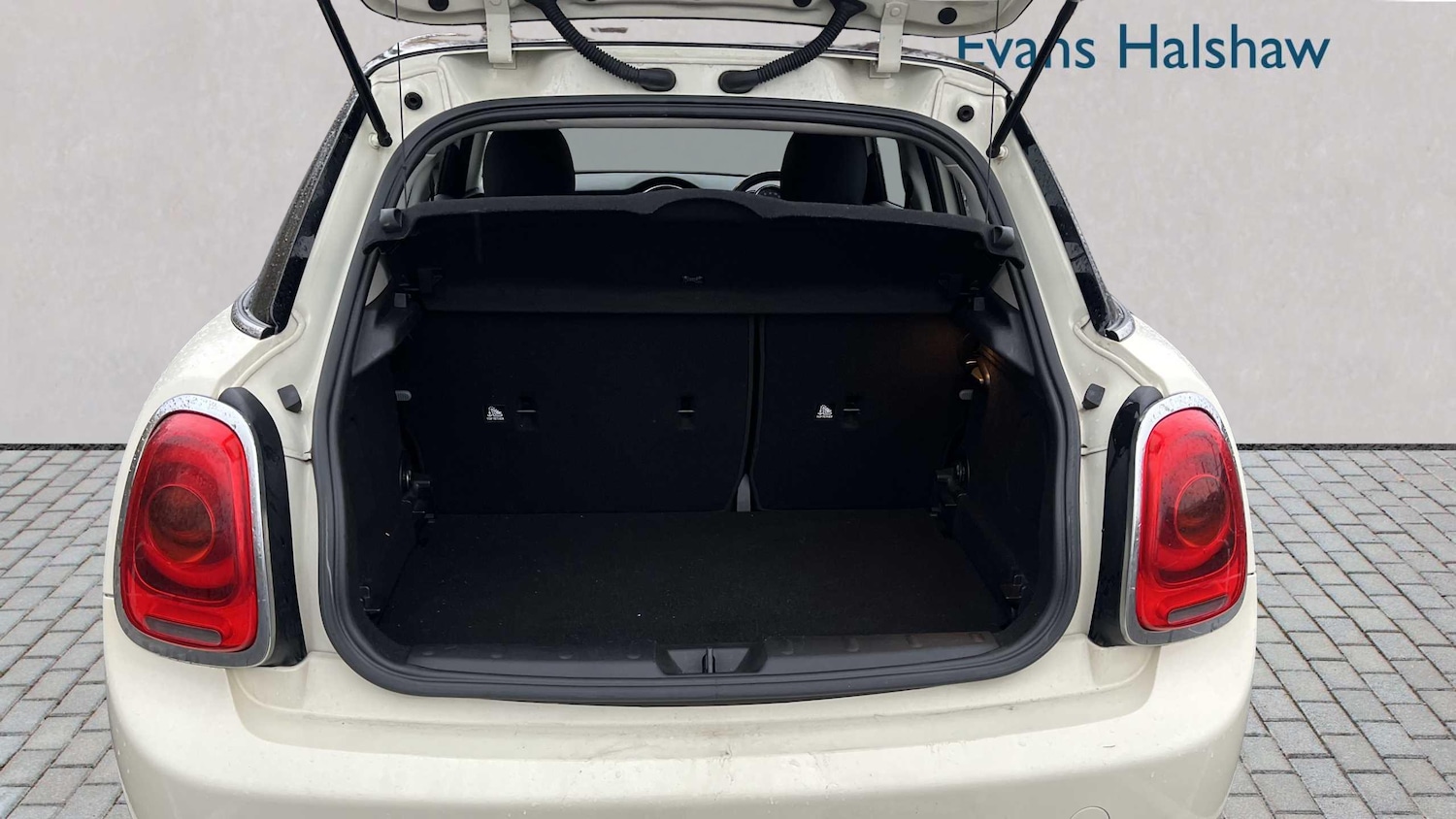 Used MINI Hatch 2017 for sale - 76624600: Photo 6