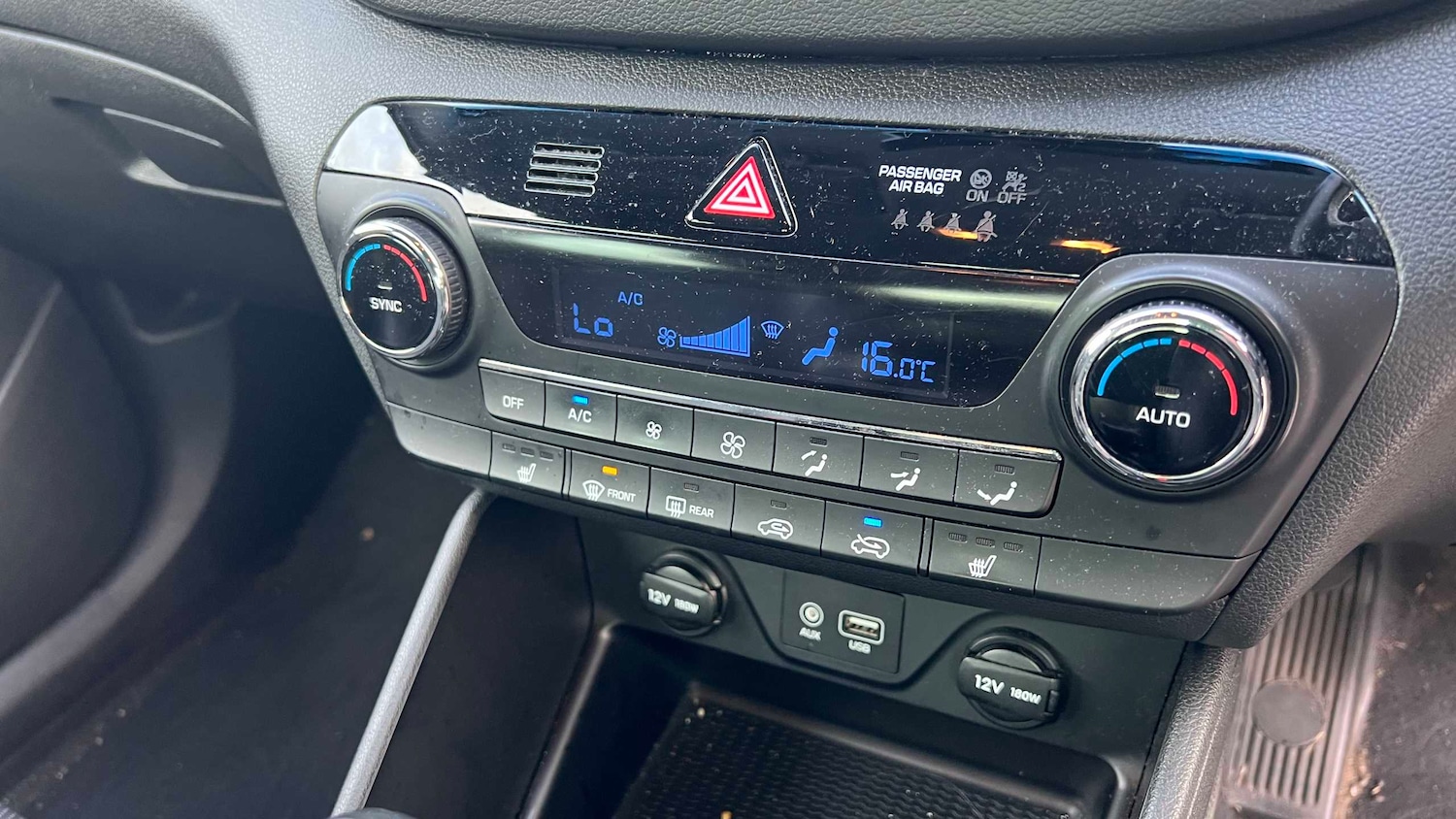 Used Hyundai TUCSON 2018 for sale - 76460000: Photo 10