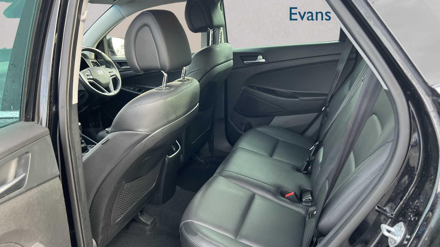 Used Hyundai TUCSON 2018 for sale - 76460000: Photo 5