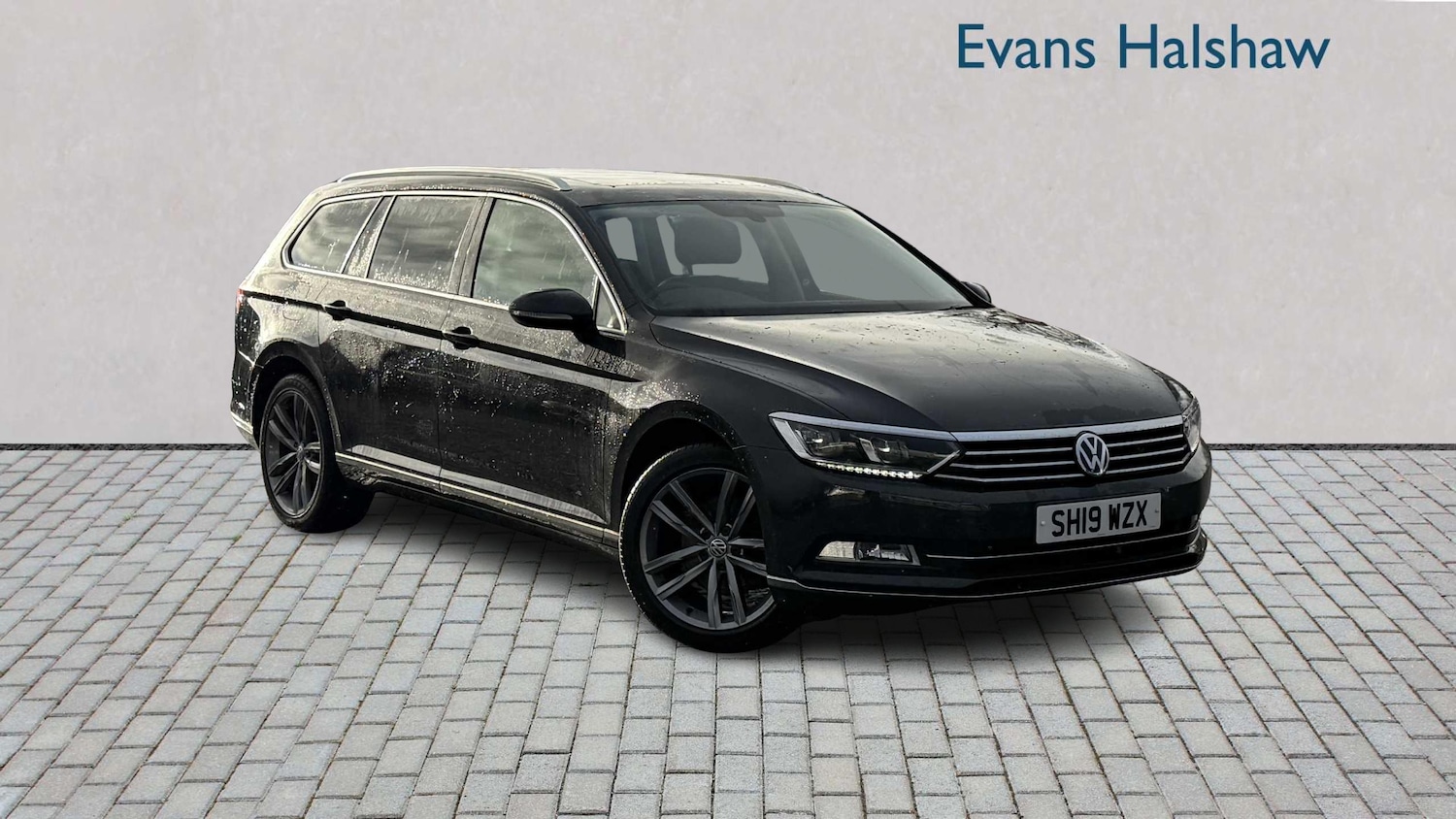 Used Volkswagen Passat 2019 for sale - 76564331: Photo 1
