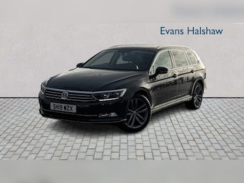 Used Volkswagen Passat 2019 for sale - 76564331: Photo