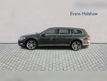 Used Volkswagen Passat 2019 for sale - 76564331: Photo
