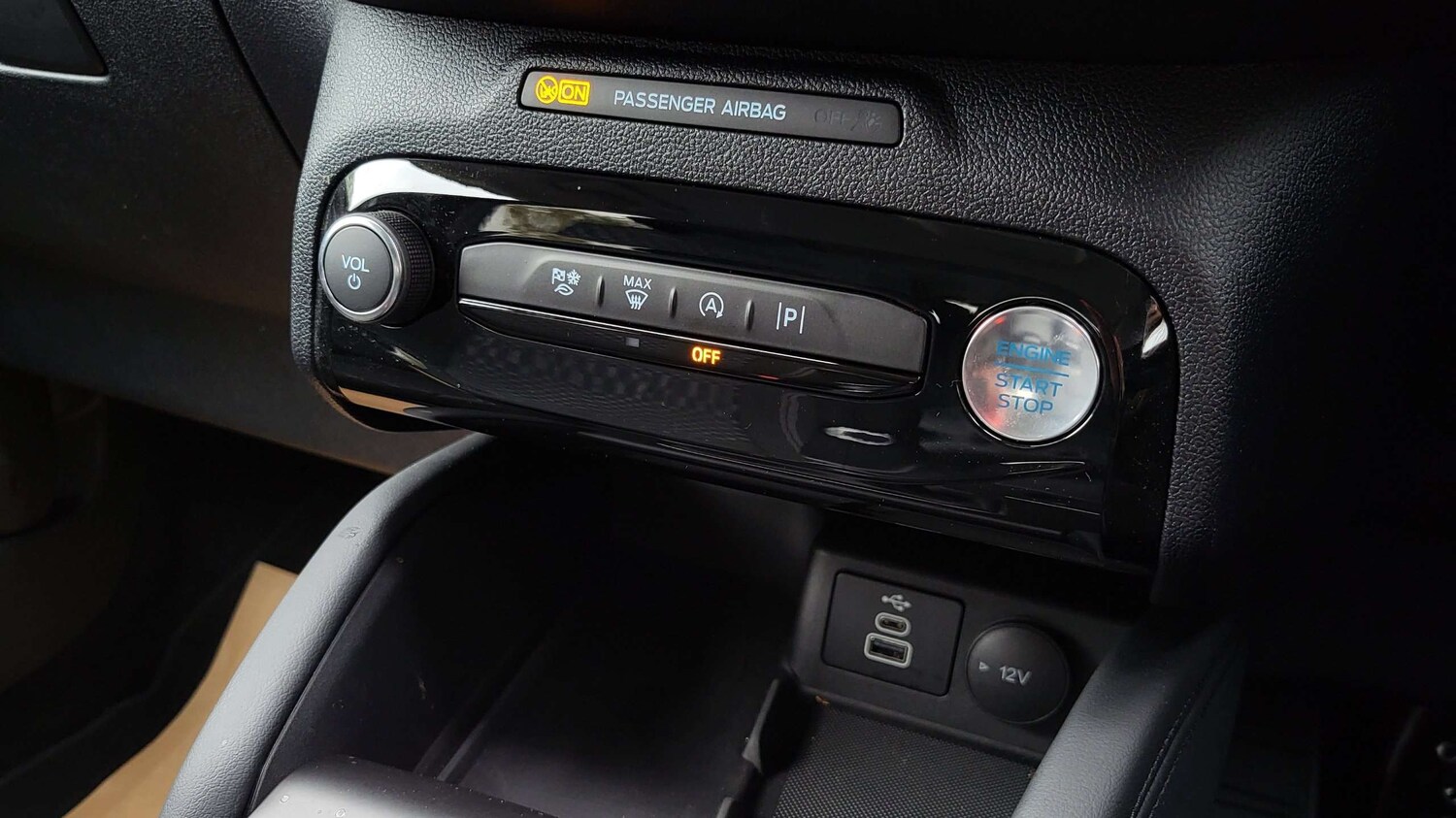 Used Ford Kuga 2025 for sale - 76249077: Photo 23