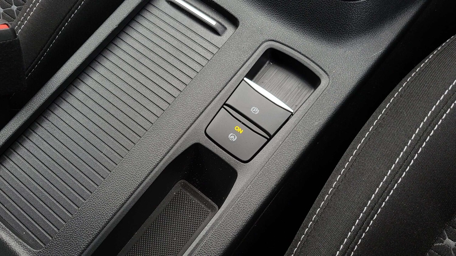 Used Ford Kuga 2025 for sale - 76249077: Photo 24