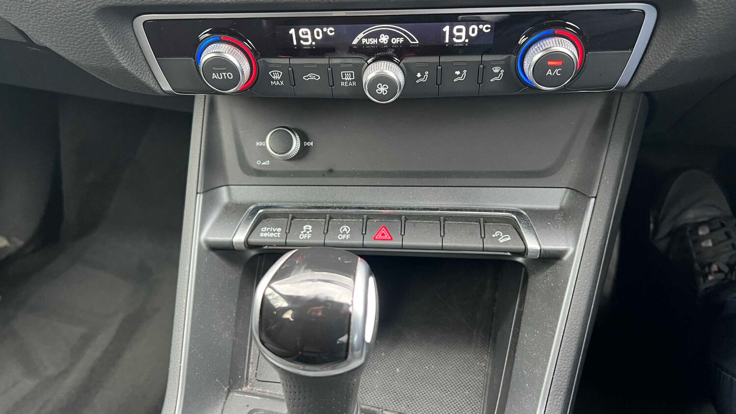 Used Audi Q3 2020 for sale - 77589174: Photo 19