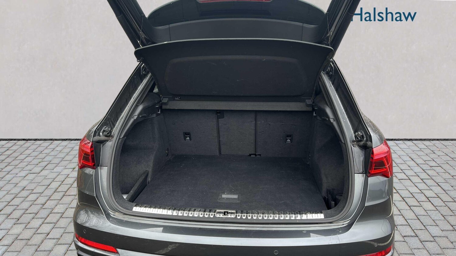 Used Audi Q3 2020 for sale - 77589174: Photo 6