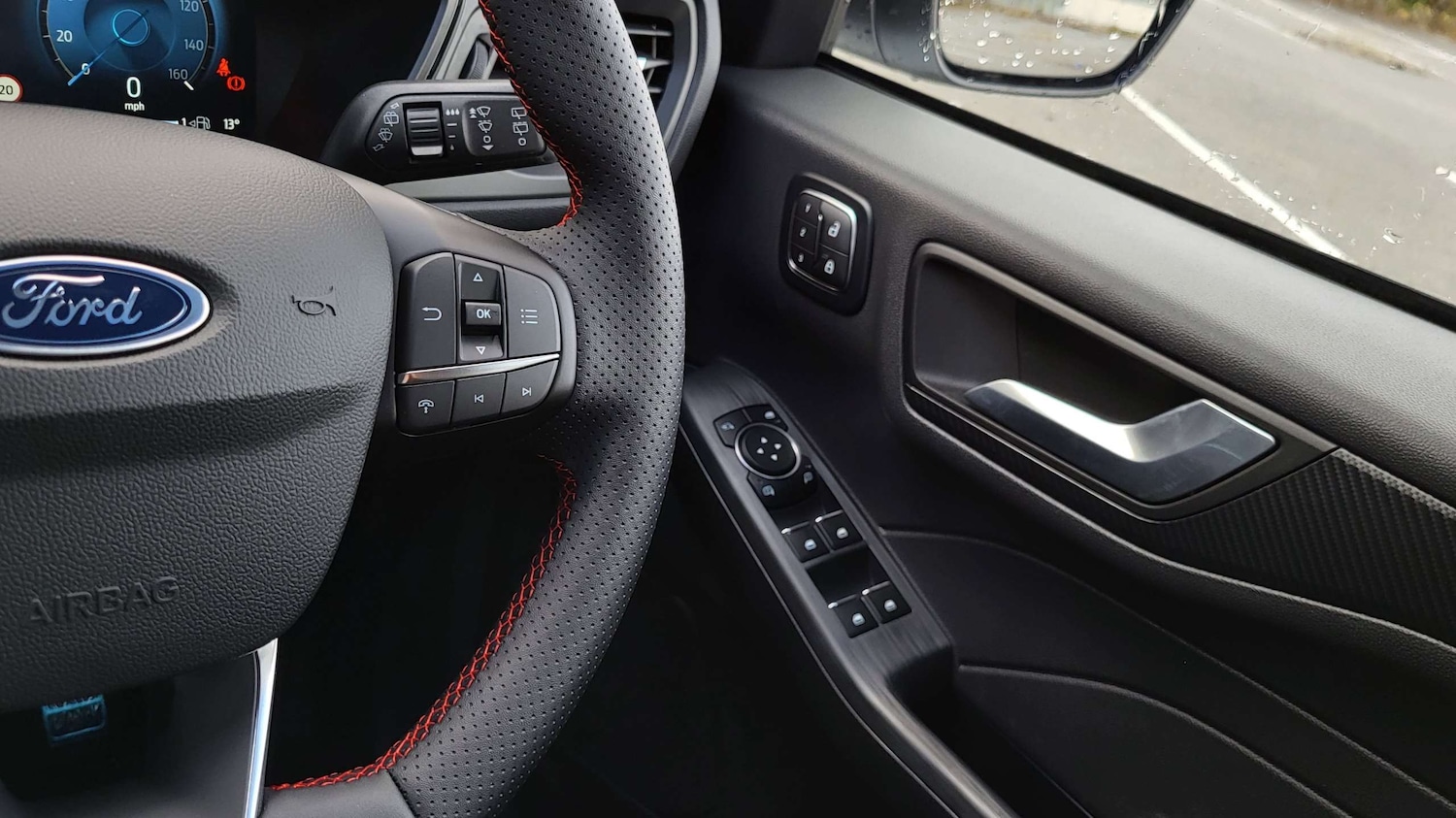 Used Ford Kuga 2025 for sale - 76624489: Photo 30