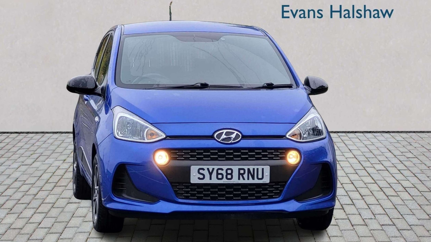 Used Hyundai i10 2018 for sale - 76262316: Photo 1