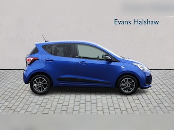 Used Hyundai i10 2018 for sale - 76262316: Photo