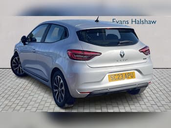 Used Renault Clio 2023 for sale - 79834062: Photo
