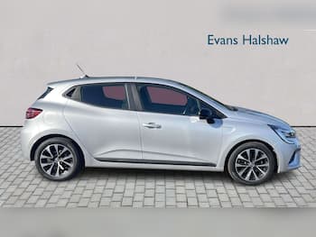 Used Renault Clio 2023 for sale - 79834062: Photo