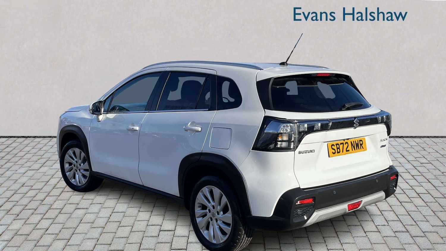 Used Suzuki SX4 S-Cross 2023 for sale - 77800060: Photo 3