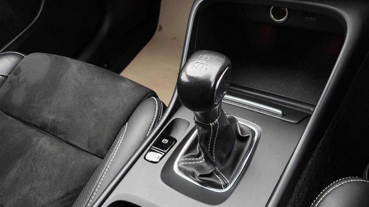 Used Volvo XC40 2019 for sale - 76540824: Photo 23