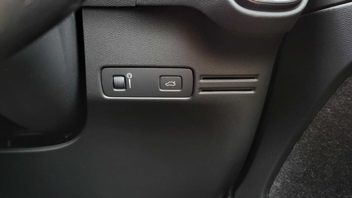 Used Volvo XC40 2019 for sale - 76540824: Photo 27