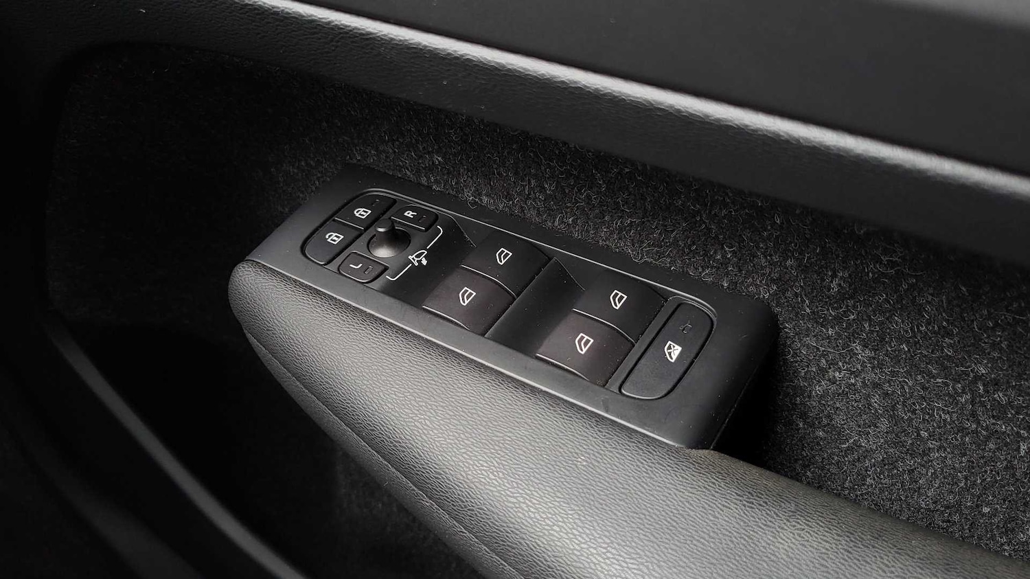 Used Volvo XC40 2019 for sale - 76540824: Photo 32