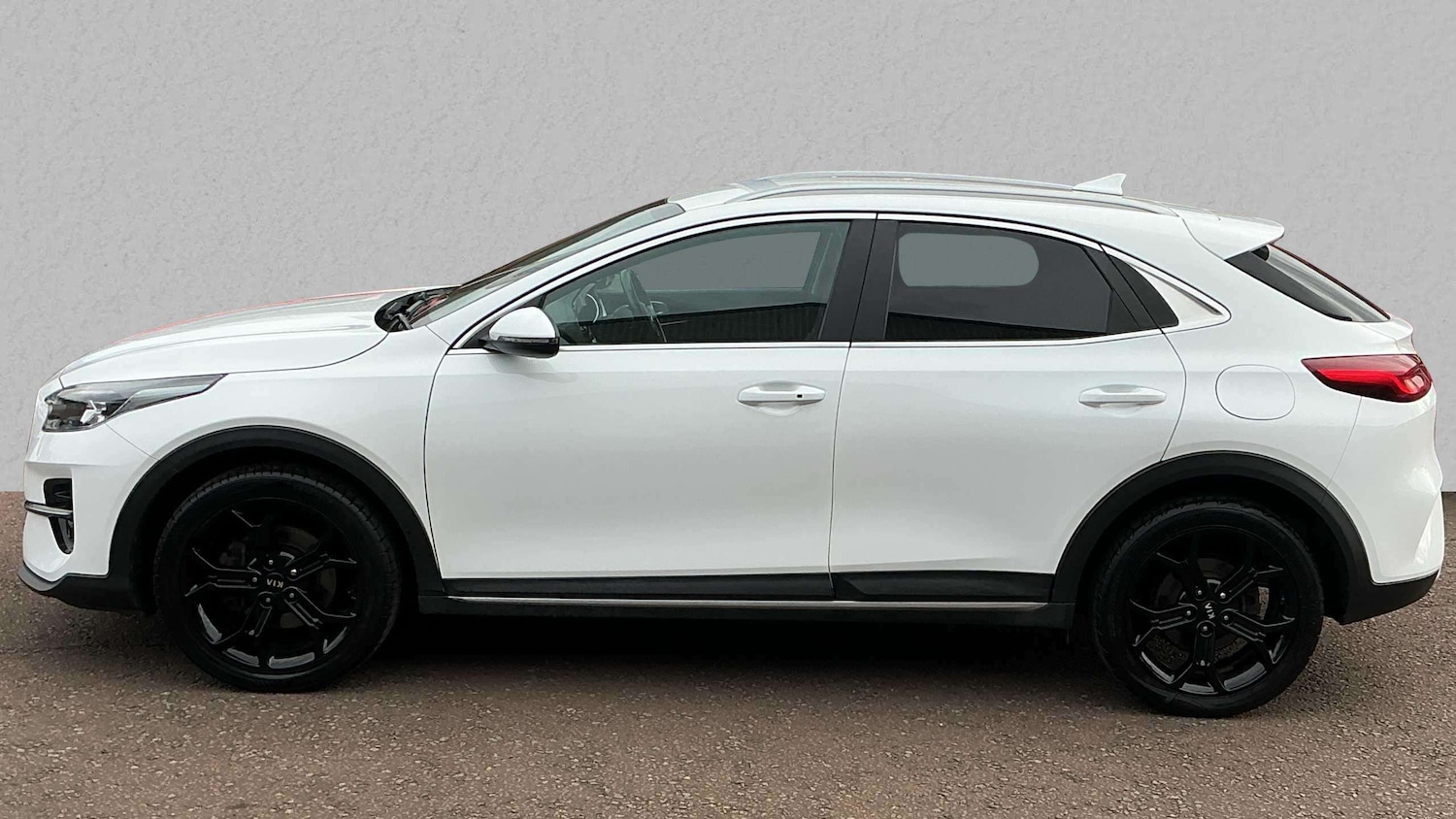 Used Kia XCeed 2021 for sale - 76286324: Photo 3