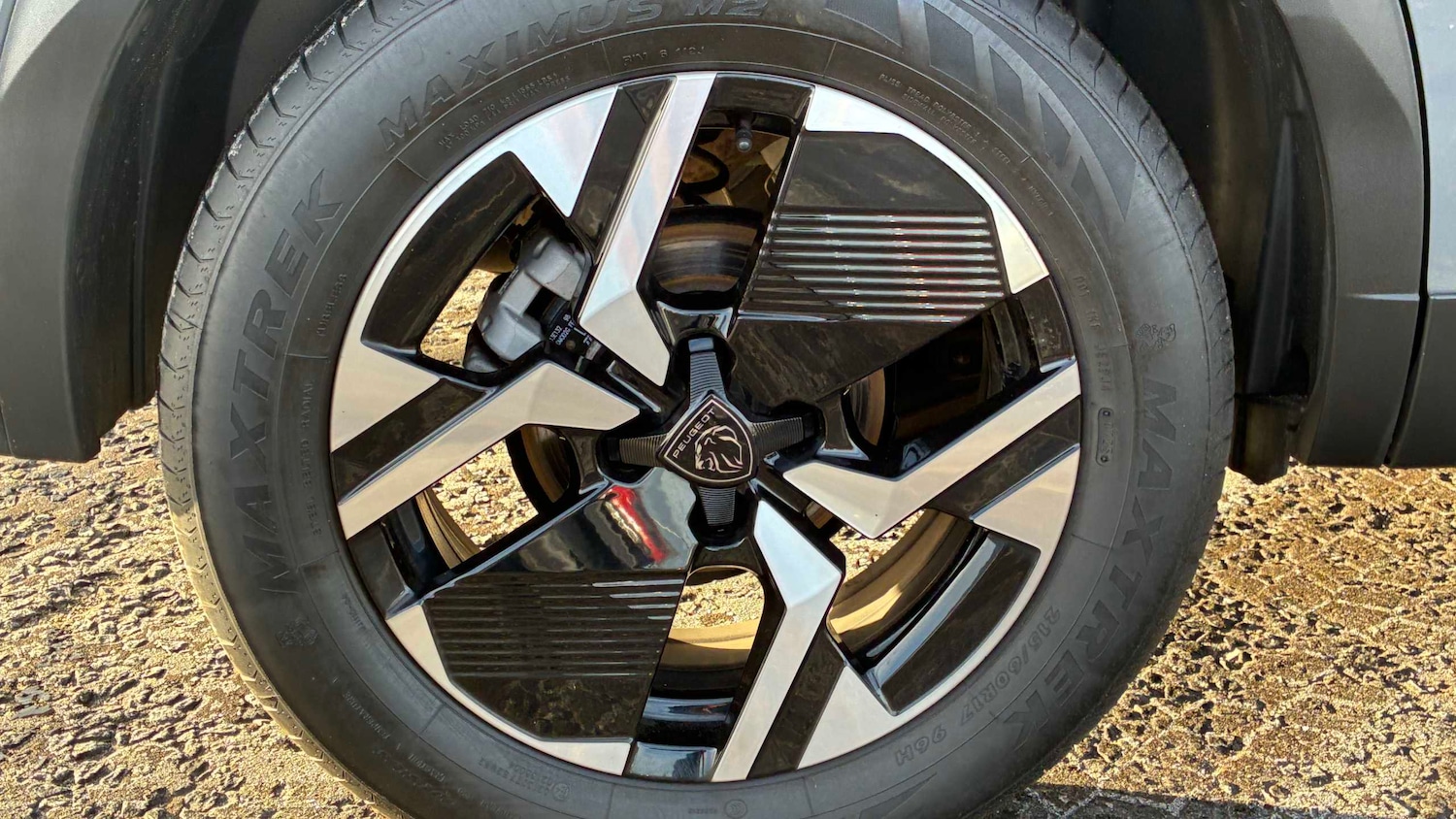 Used Peugeot 2008 2023 for sale - 76661977: Photo 6