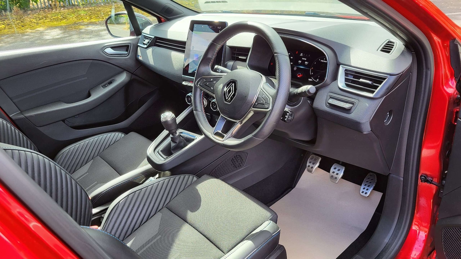 Used Renault Clio 2024 for sale - 75903059: Photo 15