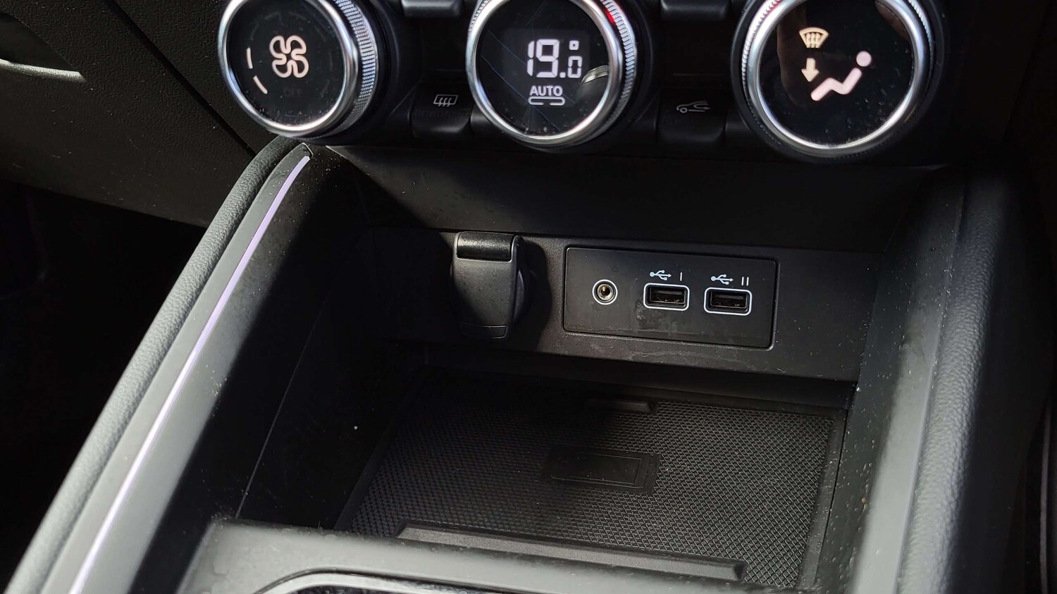 Used Renault Clio 2024 for sale - 75903059: Photo 28