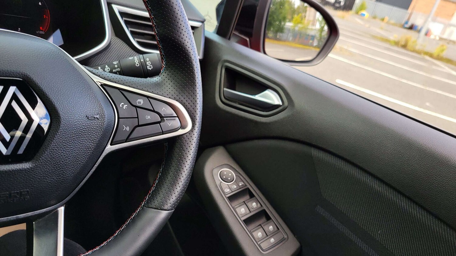 Used Renault Clio 2024 for sale - 75903059: Photo 30