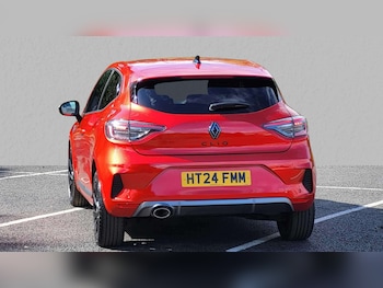 Used Renault Clio 2024 for sale - 75903059: Photo 3