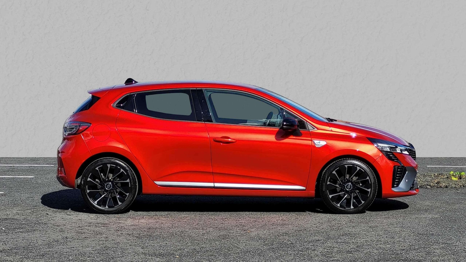 Used Renault Clio 2024 for sale - 75903059: Photo 4