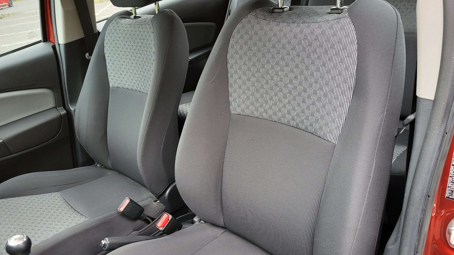 Used Toyota Yaris 2015 for sale - 76272190: Photo 13