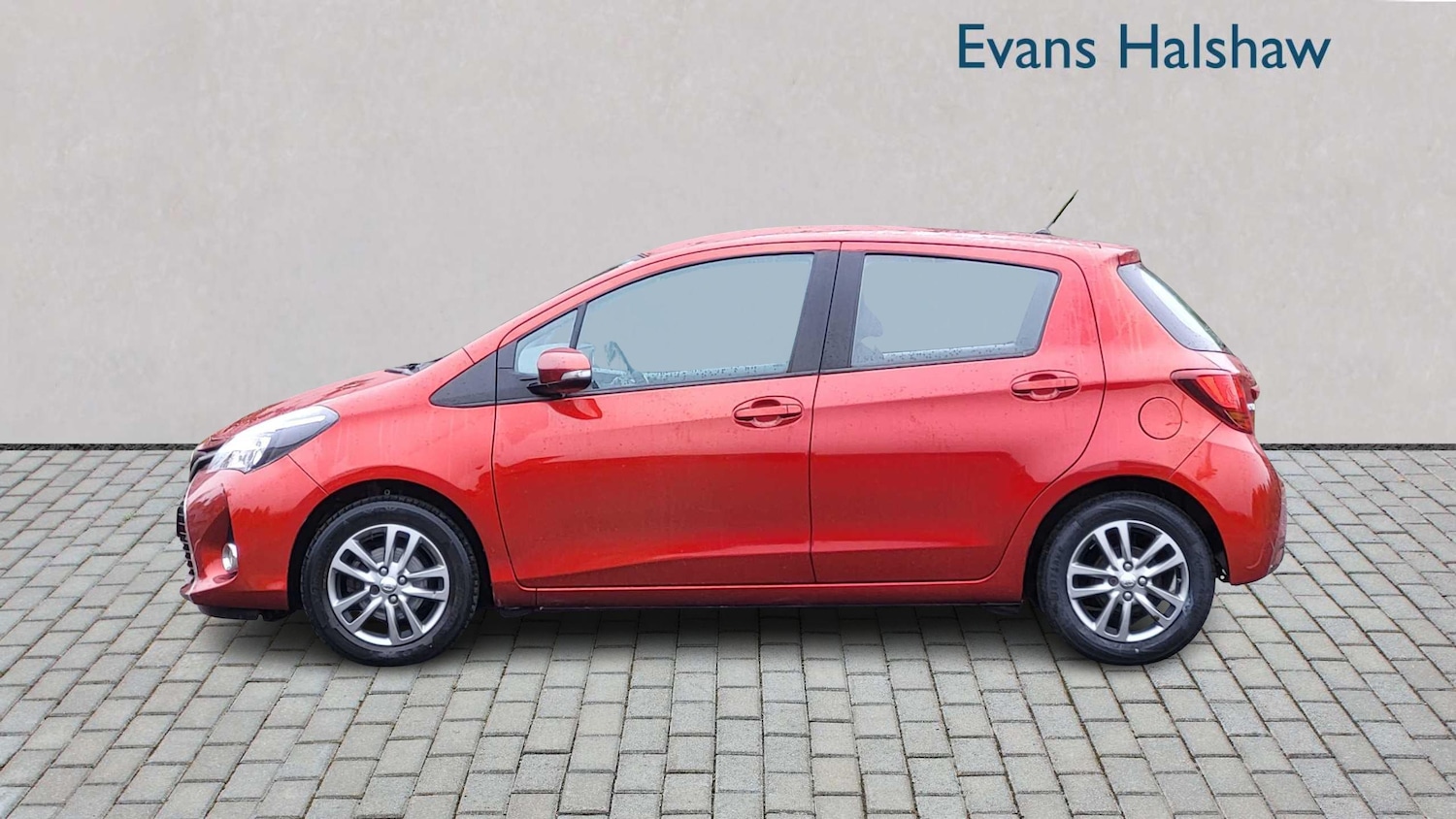 Used Toyota Yaris 2015 for sale - 76272190: Photo 6