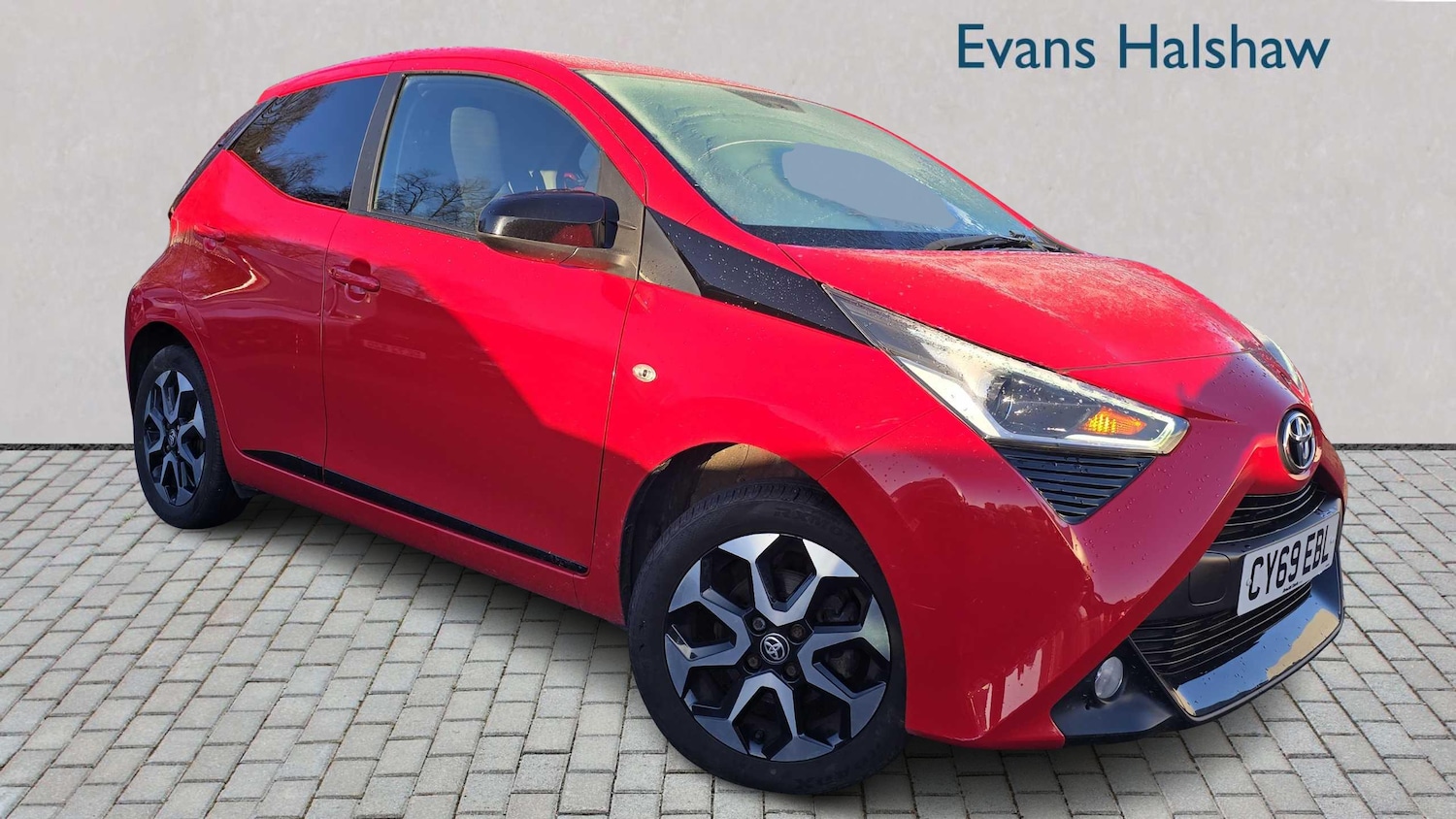 Used Toyota AYGO 2019 for sale - 76636820: Photo 1