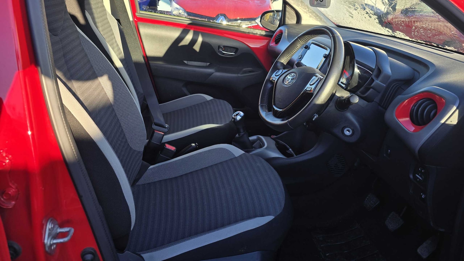 Used Toyota AYGO 2019 for sale - 76636820: Photo 14