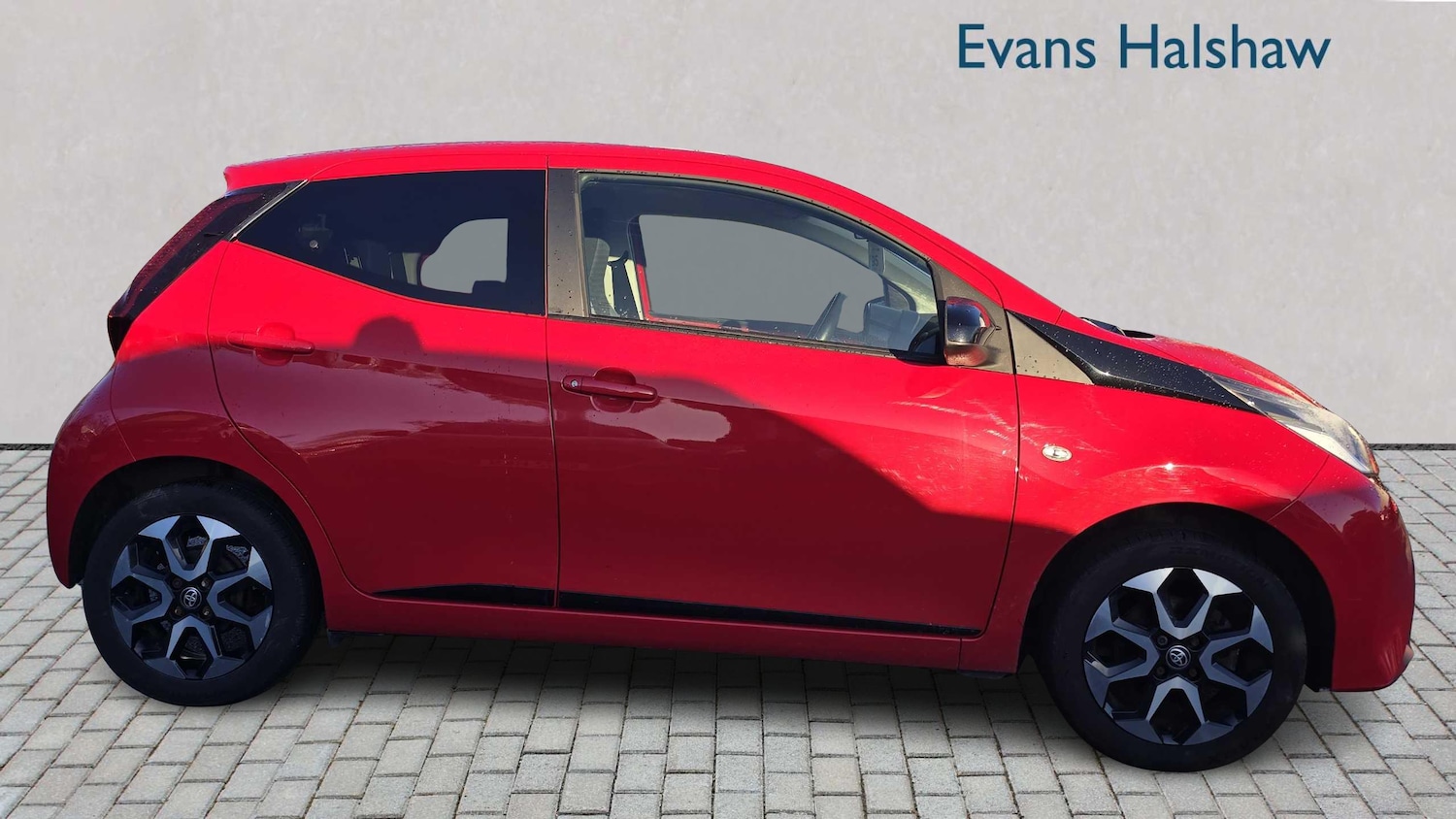 Used Toyota AYGO 2019 for sale - 76636820: Photo 3