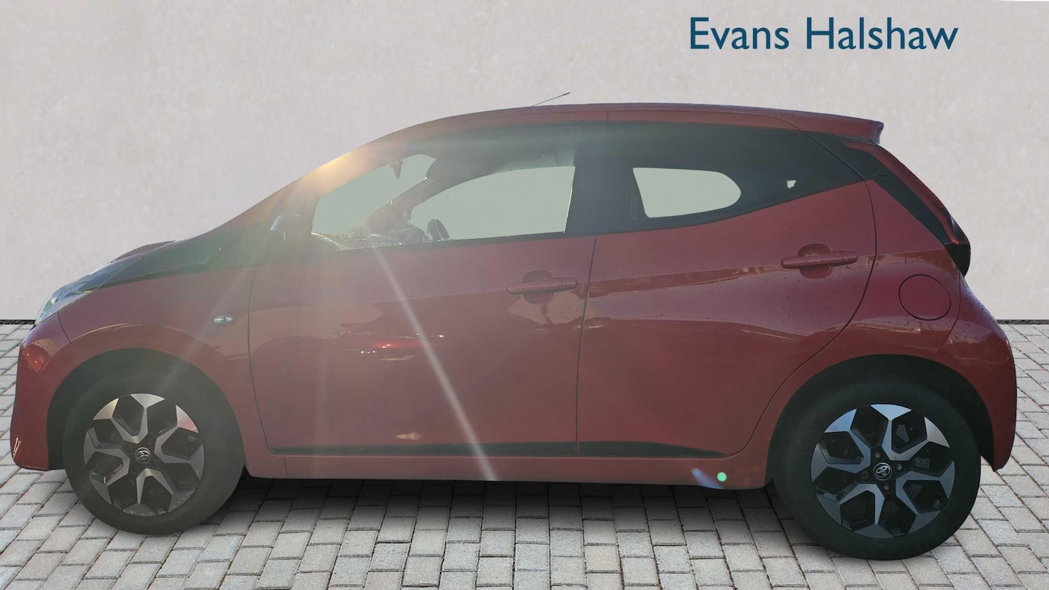 Used Toyota AYGO 2019 for sale - 76636820: Photo 4