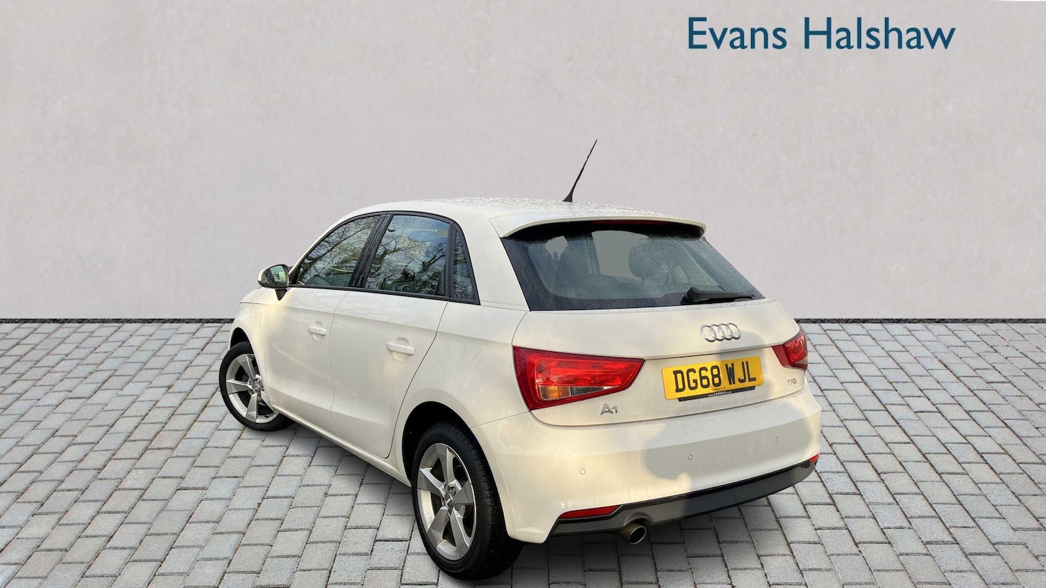 Used Audi A1 2018 for sale - 77500256: Photo 2