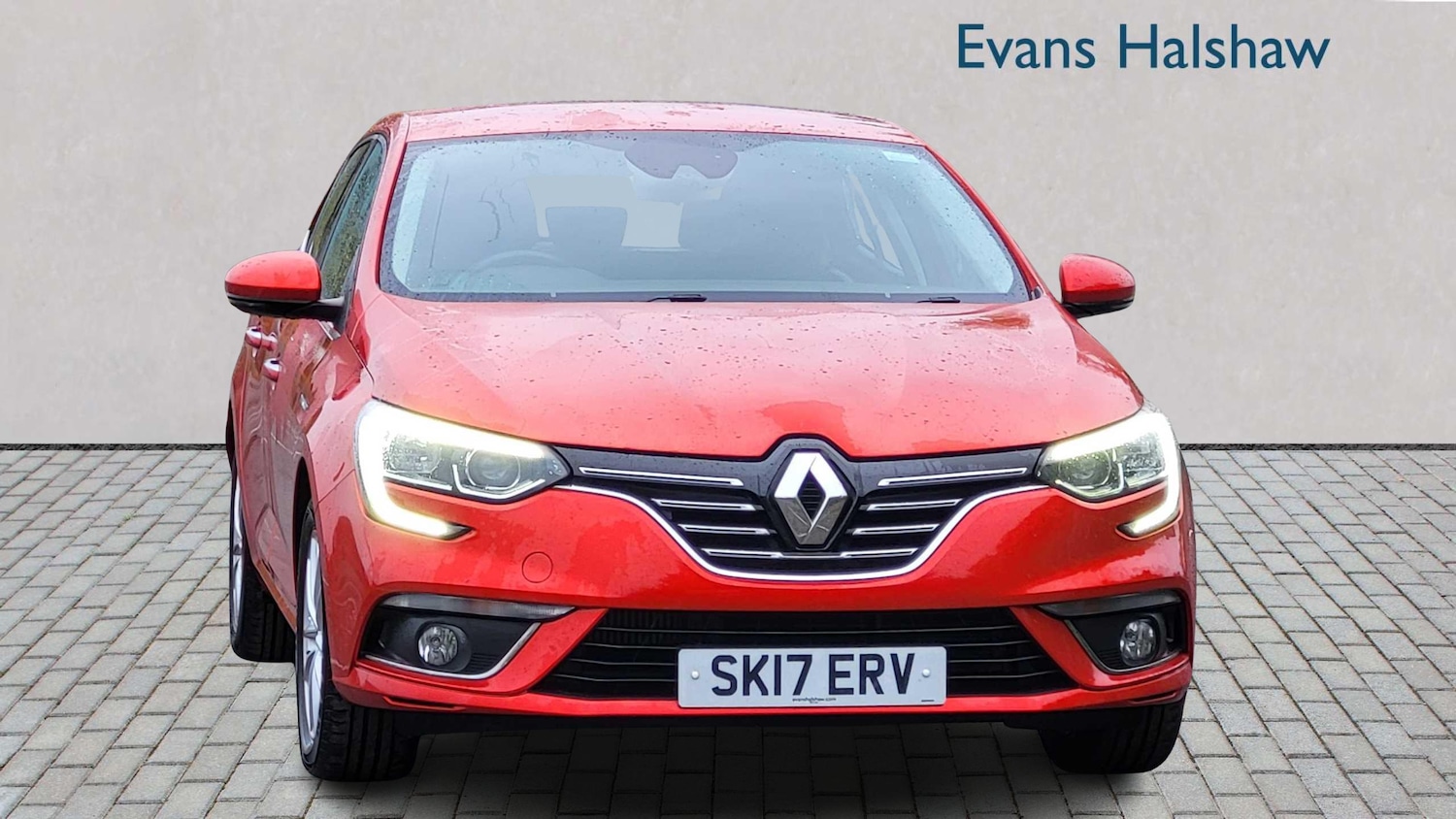 Used Renault Megane 2017 for sale - 76286257: Photo 1