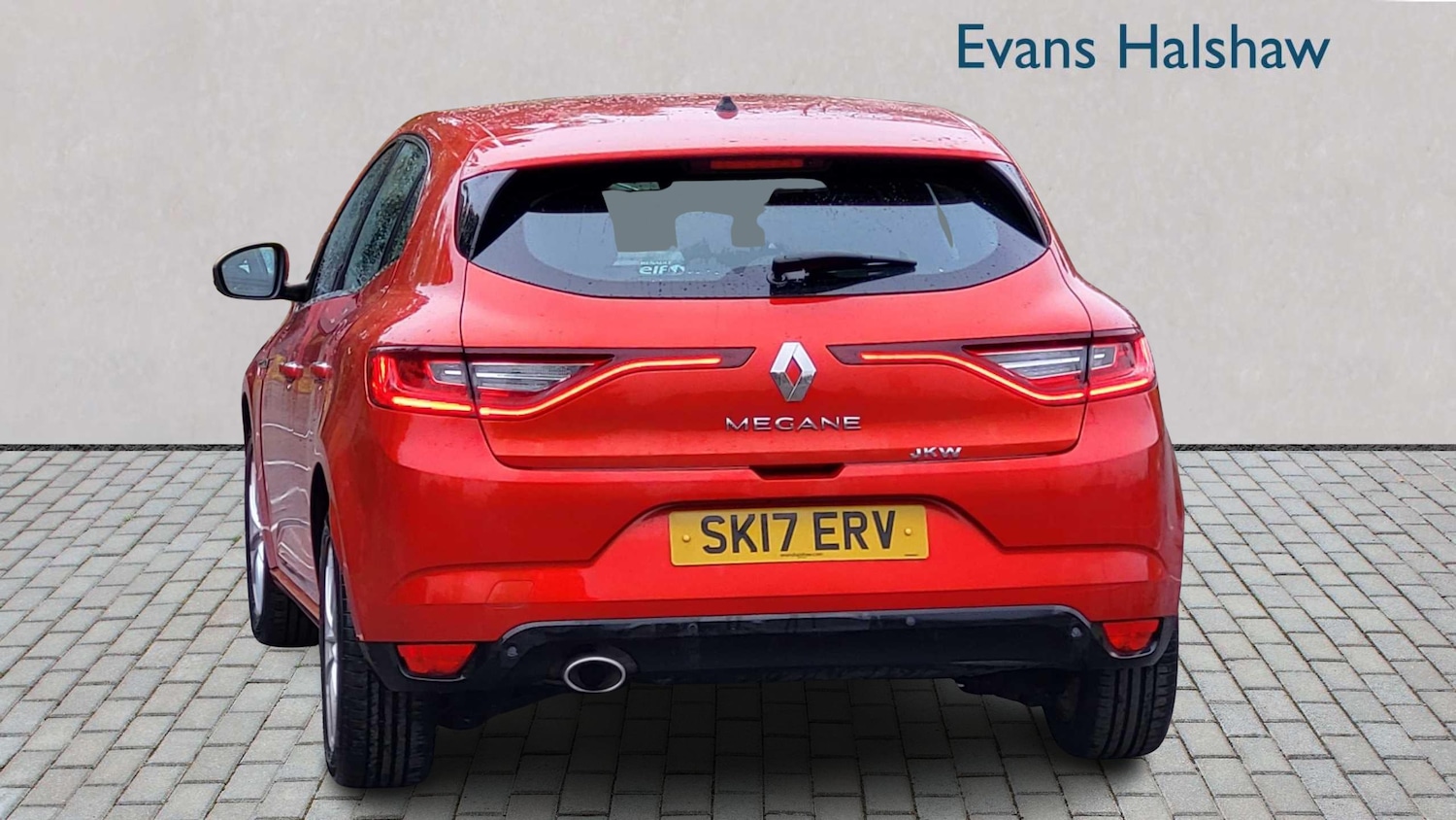 Used Renault Megane 2017 for sale - 76286257: Photo 2