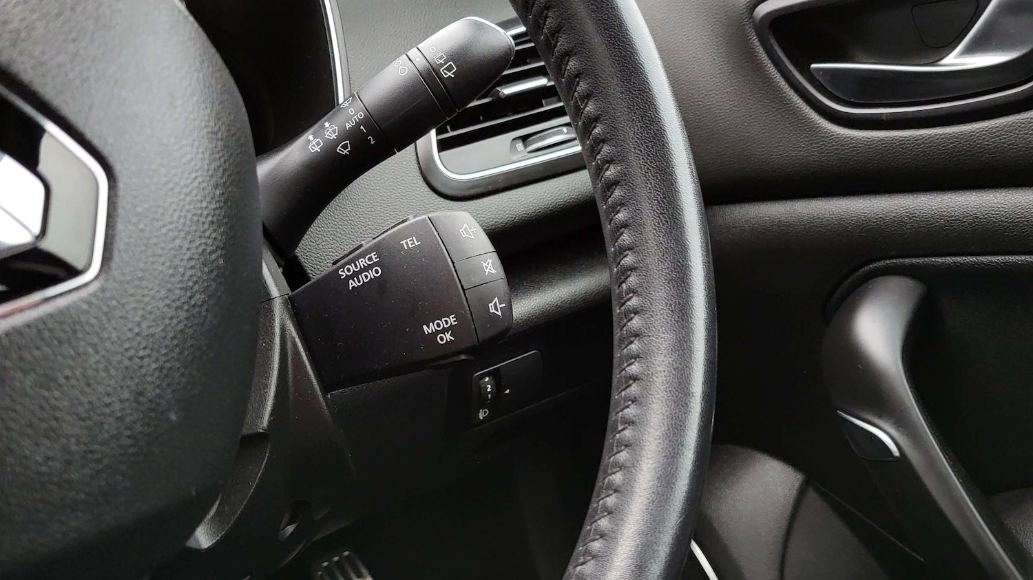 Used Renault Megane 2017 for sale - 76286257: Photo 24