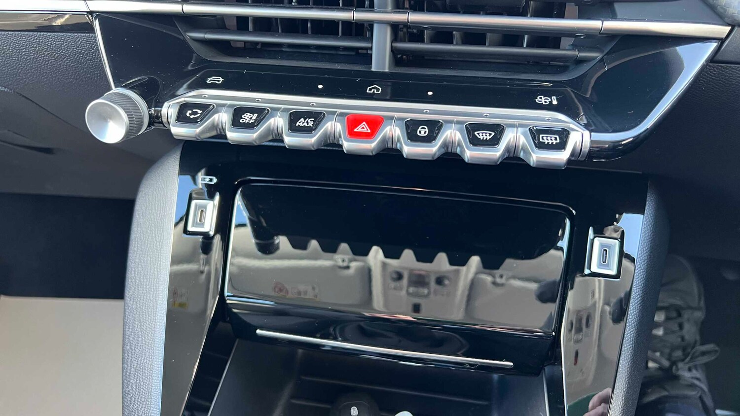 Used Peugeot 208 2025 for sale - 77983277: Photo 15