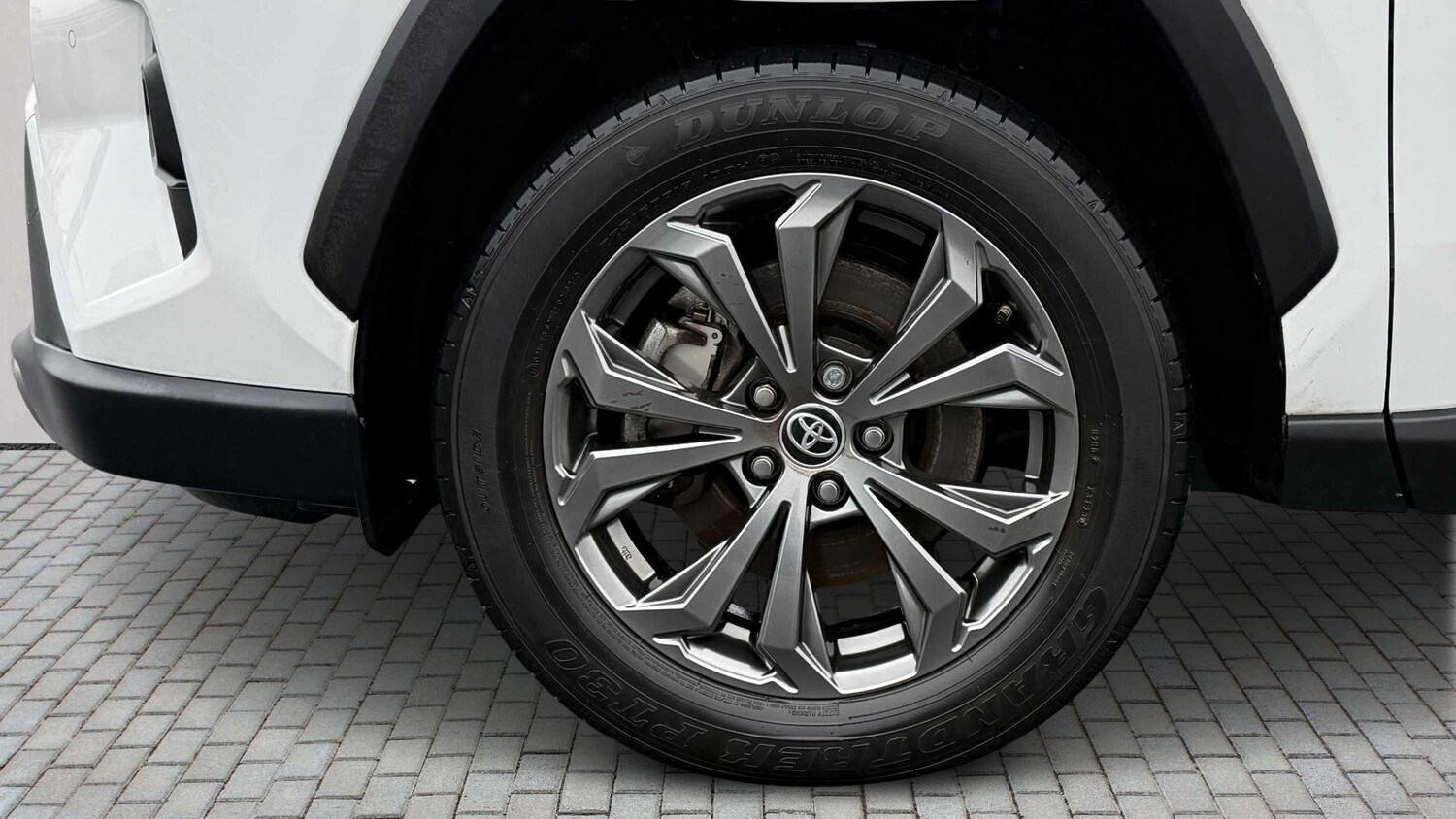 Used Toyota RAV4 for sale - 77740822: Photo 10