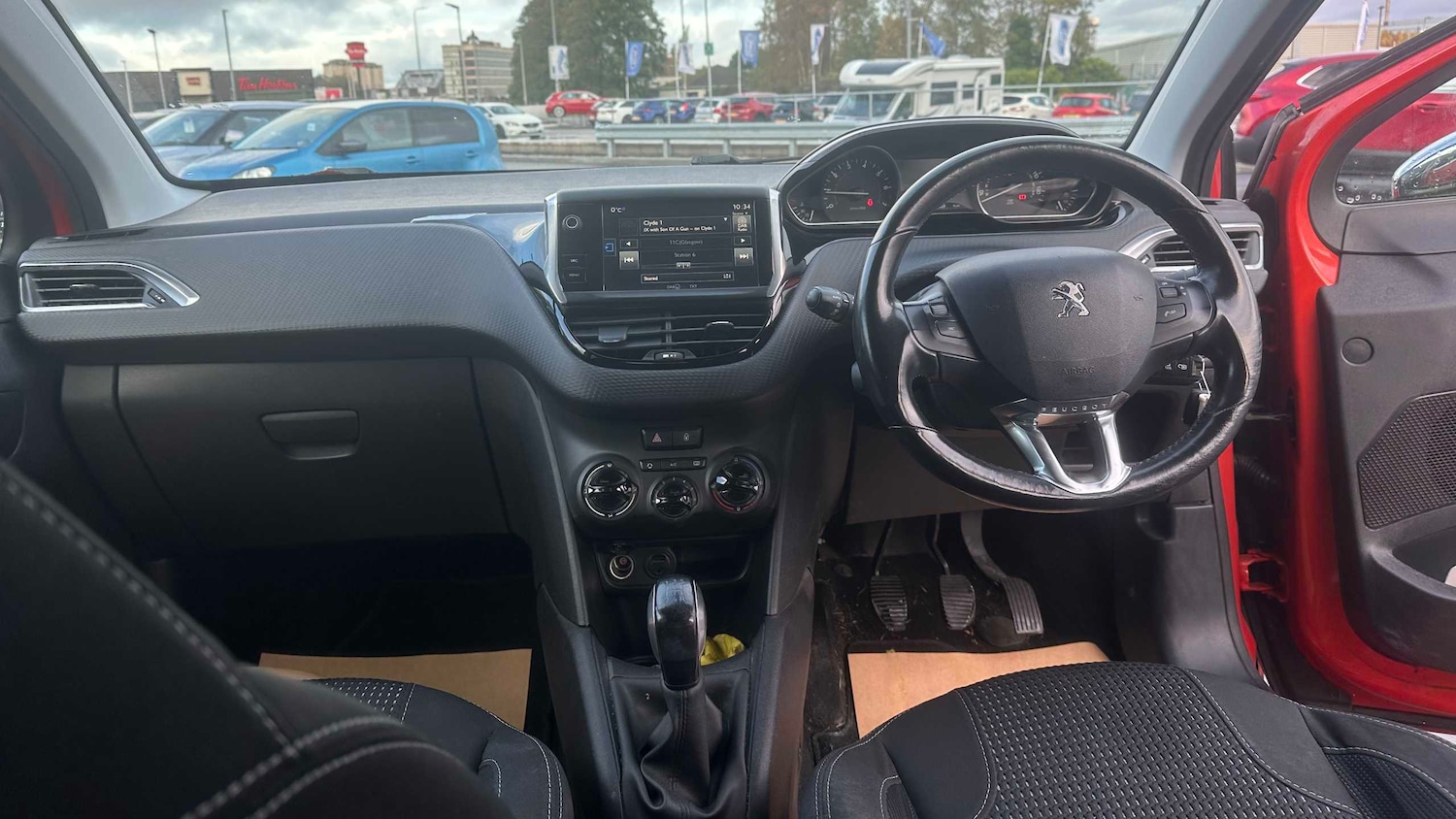 Used Peugeot 208 2015 for sale - 76460021: Photo 18