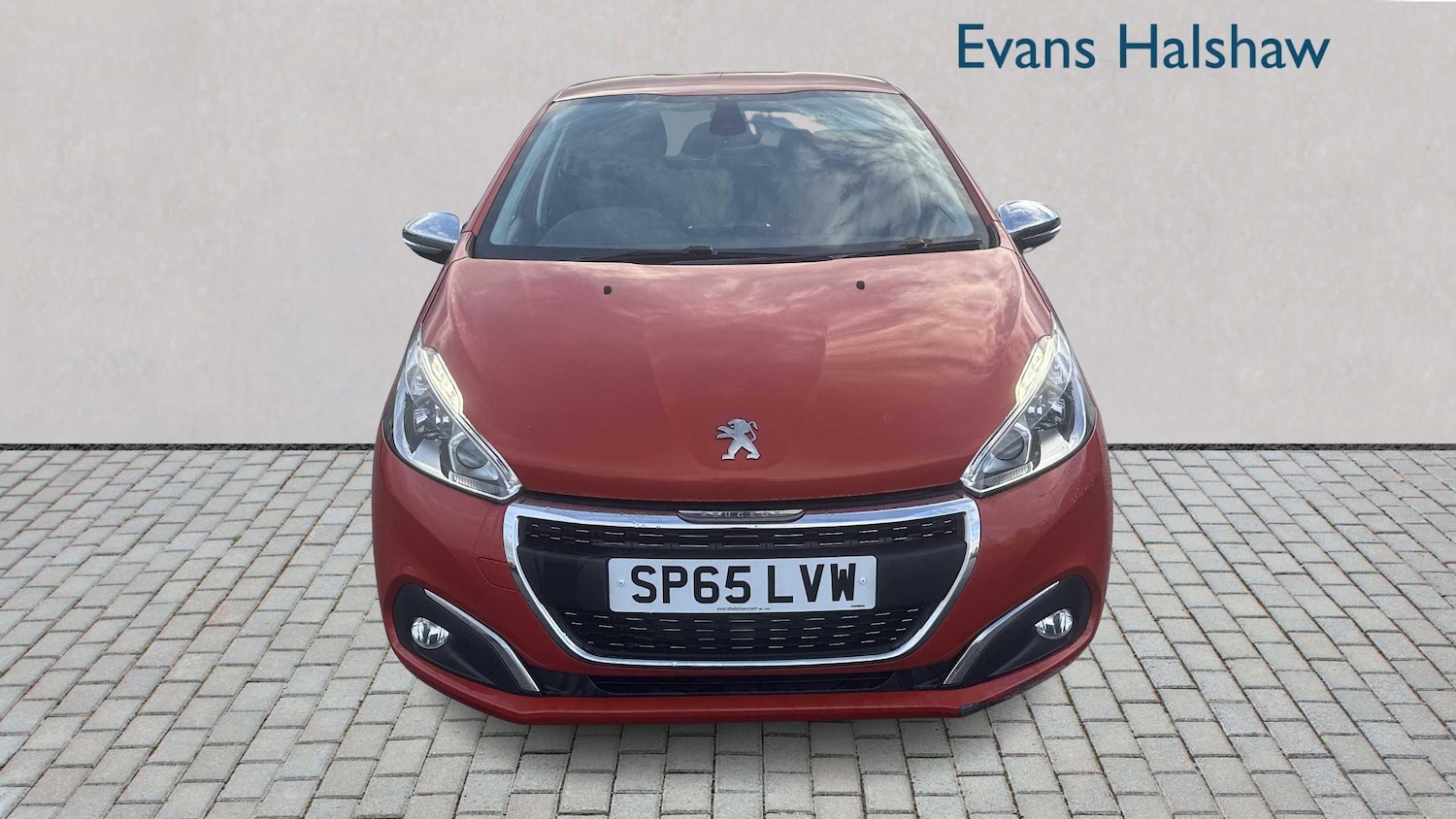 Used Peugeot 208 2015 for sale - 76460021: Photo 2