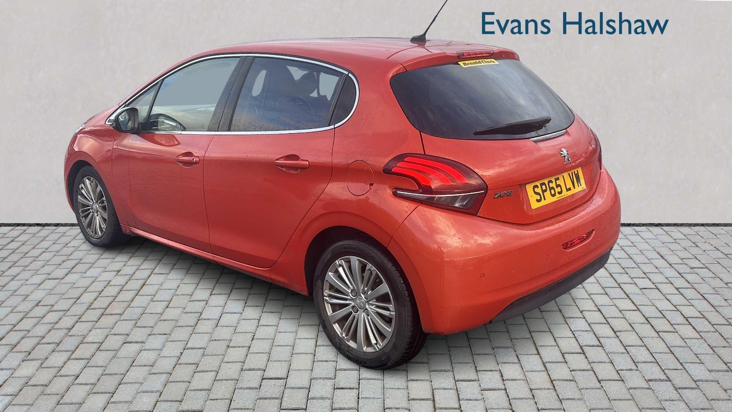 Used Peugeot 208 2015 for sale - 76460021: Photo 4