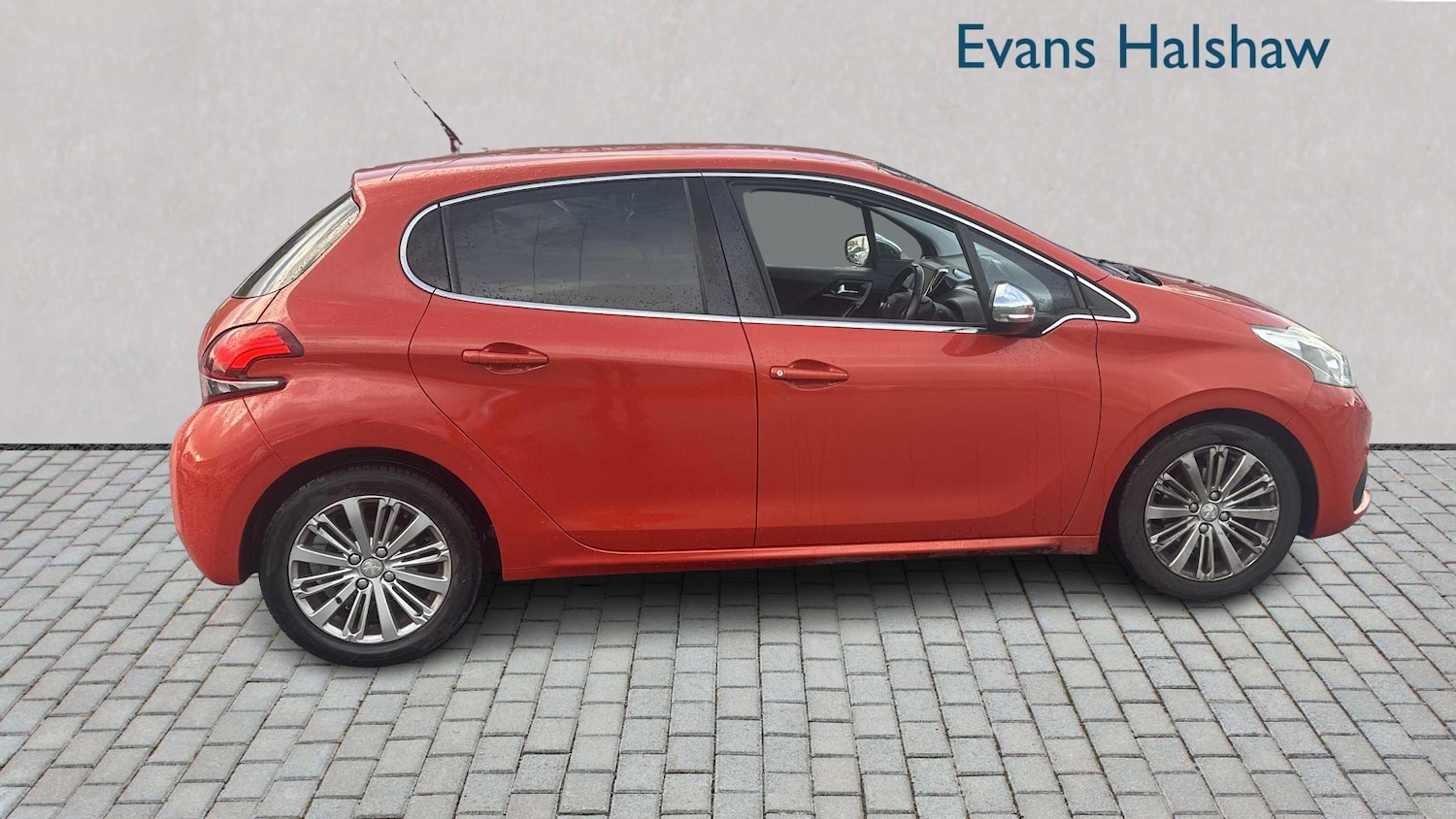 Used Peugeot 208 2015 for sale - 76460021: Photo 7