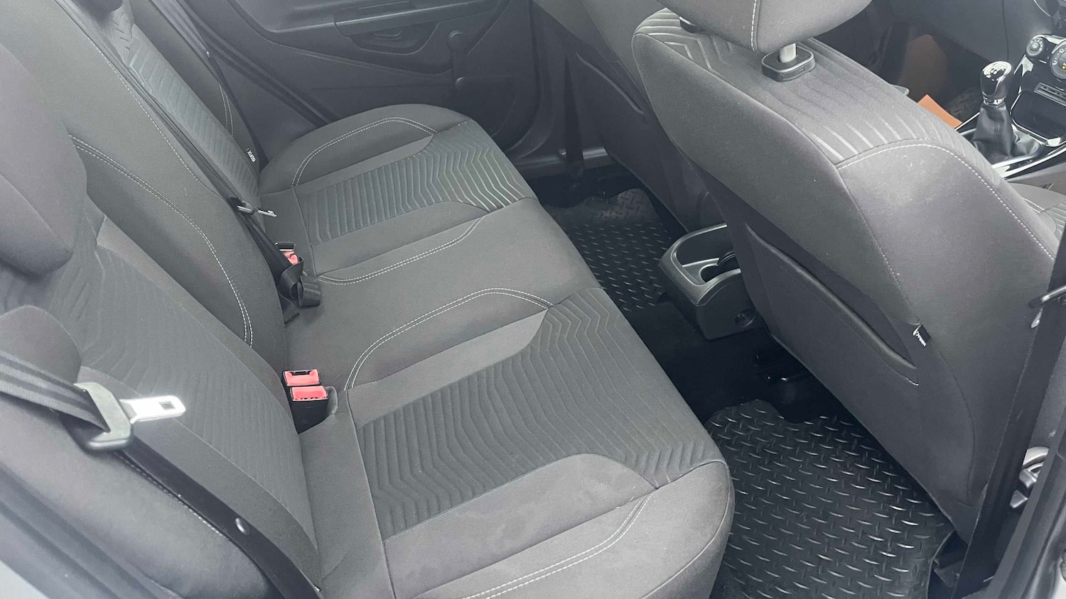 Used Ford Fiesta 2015 for sale - 76718068: Photo 15