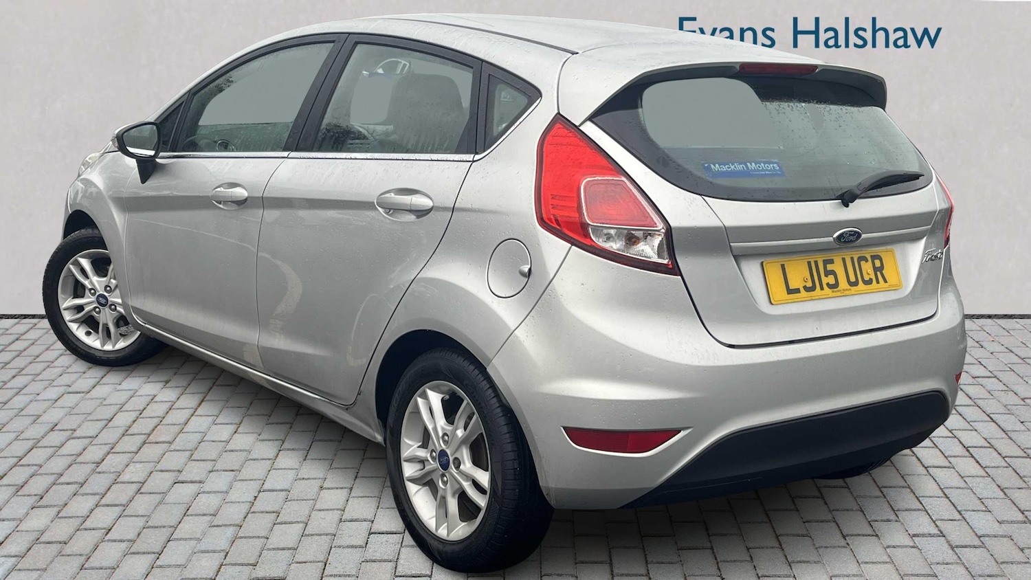 Used Ford Fiesta 2015 for sale - 76718068: Photo 2