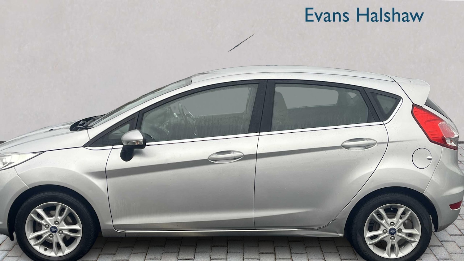 Used Ford Fiesta 2015 for sale - 76718068: Photo 3