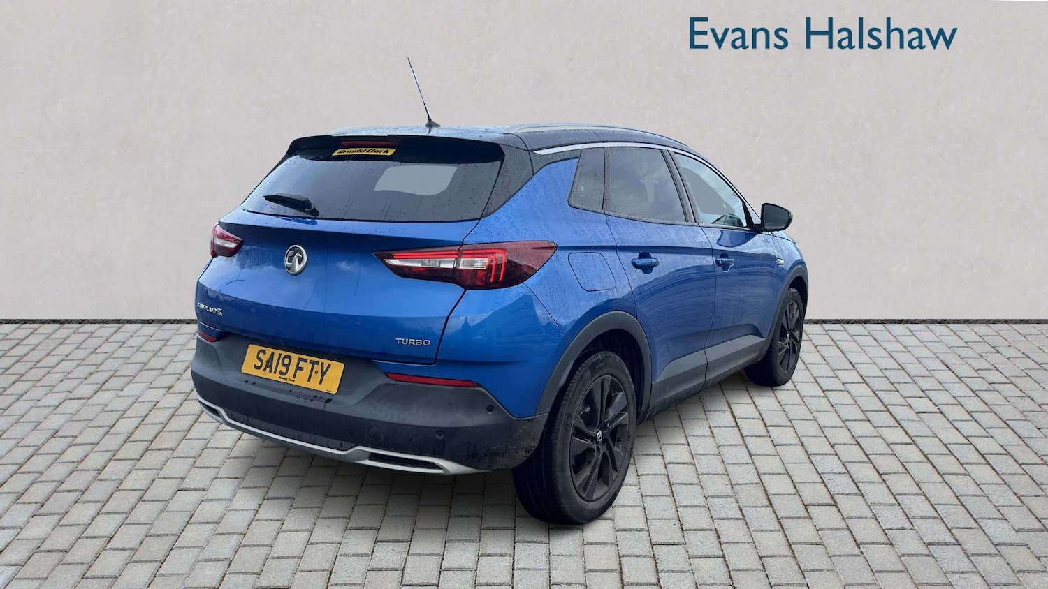 Used Vauxhall Grandland X 2019 for sale - 77740936: Photo 2