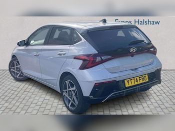 Used Hyundai i20 2024 for sale - 78902885: Photo