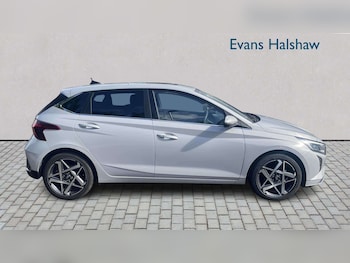 Used Hyundai i20 2024 for sale - 78902885: Photo