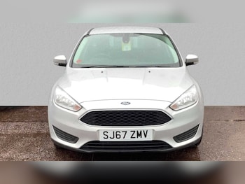 Used Ford Focus 2017 for sale - 76310799: Photo 4