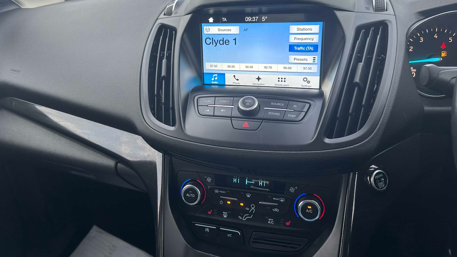 Used Ford Kuga 2017 for sale - 76842909: Photo 15